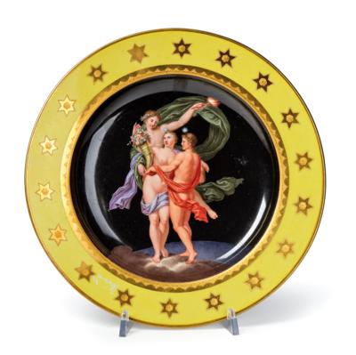 A Decorative Plate “Maggio”, Imperial Manufactory Vienna c. 1811, - Nábytek, starožitnosti, sklo a porcelán