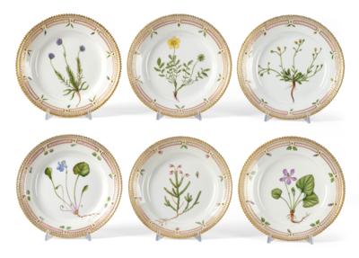 Flora Danica Dessert Plates, Royal Copenhagen, Denmark c. 1980, - Mobili e anitiquariato, vetri e porcellane