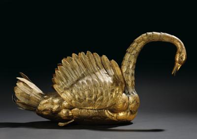 A Large Jardinière in the Form of a Swan, - Mobili e anitiquariato, vetri e porcellane