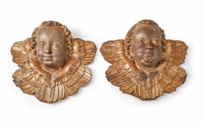 A Pair of Winged Angel’s Heads, - Mobili e anitiquariato, vetri e porcellane