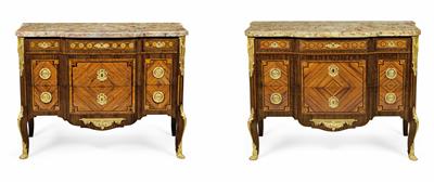 A Pair of Salon Chests of Drawers, - Mobili e anitiquariato, vetri e porcellane