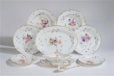 Elements of a Dinner Service with “New Brandenstein” Relief, Meissen, Second Half of the 19th Century, - Mobili e anitiquariato, vetri e porcellane