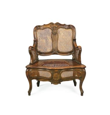 An Unusual French Armchair, - Mobili e anitiquariato, vetri e porcellane