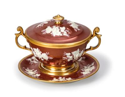 A Bowl (‘Wöchnerinnenschale’) with Cover and Presentoir, Imperial Manufactory Vienna c. 1821, - Furniture, Works of Art, Glass & Porcelain