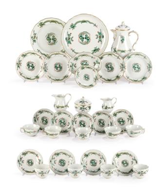 A “Green Dragon” Coffee and Tea Service, Meissen c. 1980, - Furniture; works of art; glass and porcelain