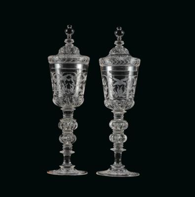 A Pair of Goblets with Cover by Lobmeyr, Vienna c. 1920, - Nábytek; starožitnosti; sklo a porcelán