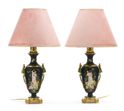 Paar feine Tischlampen, - Möbel; Antiquitäten; Glas und Porzellan