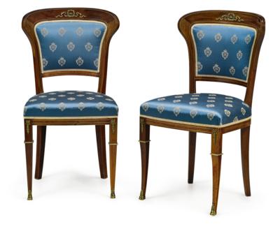 Paar neoklassizistische Stühle, - Möbel; Antiquitäten; Glas und Porzellan