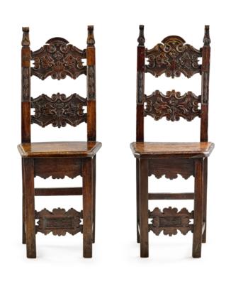 A Pair of Northern Italian Baroque Chairs, - Nábytek; starožitnosti; sklo a porcelán