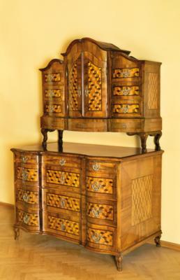 A Baroque Cabinet on Chest, - Štýrska Sbírka I