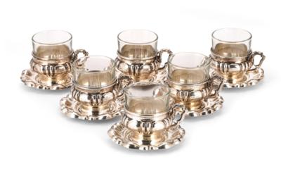 Six Cups with Saucers, - Una Collezione dalla Stiria II