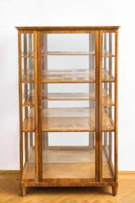A Biedermeier Display Cabinet, - Una Collezione Viennese