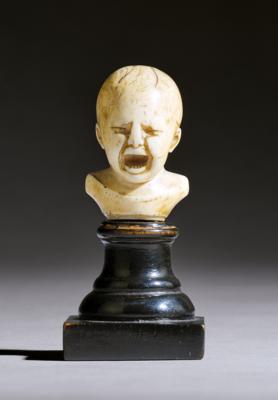 A Child’s Bust, - Una Collezione Viennese