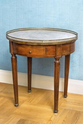 A Round Table in Louis XVI Style, - Una Collezione Viennese