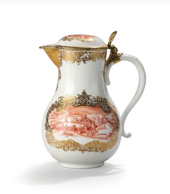 A Lidded Jug with Hausmalerei Decor, Meissen c. 1750, Workshop of Franz Ferdinand Meyer zu Pressnitz - Nábytek, starožitnosti, sklo a porcelán