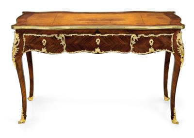 A French Writing Desk in Louis XV Style, - Mobili e anitiquariato, vetri e porcellane