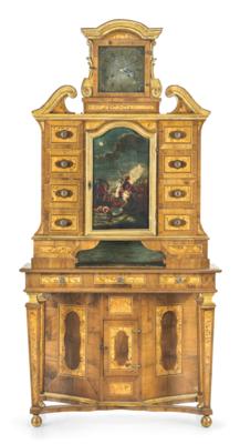 A Clock Cabinet on Chest, - Nábytek, starožitnosti, sklo a porcelán