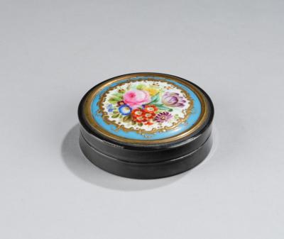 A Lacquer Box with Porcelain Picture, - Vídeňská Sbírka III