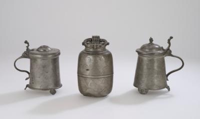 Zwei Zinn Humpen und eine Schraubflasche, - Eine Wiener Sammlung III - Vitrinenstücke, Silber, Asiatika