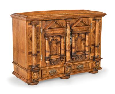 A Small Renaissance Cabinet, - Mobili e antiquariato, vetri e porcellane