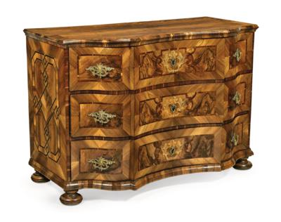 A Baroque Chest of Drawers, - Furniture, Works of Art, Glass & Porcelain