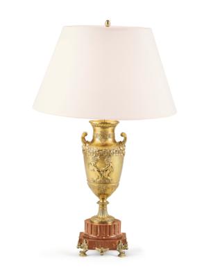 A Large Table Lamp, - Nábytek, starožitnosti, sklo a porcelán