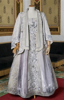 COSTUME AMELIA ("UN BALLO IN MASCHERA" - GIUSEPPE VERDI) - Costume Treasures of the Vienna State Opera