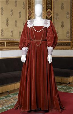 COSTUME LADIES CHORUS / COURT SOCIETY (»LUCIA DI LAMMERMOOR« - GAETANO DONIZETTI) - Costume Treasures of the Vienna State Opera