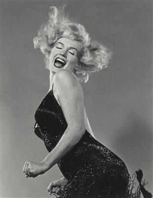 Philippe Halsman *, Marilyn Jumping - Kunst für die CARITAS-Ukraine-Nothilfe