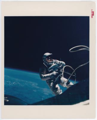 James MCDivitt (Gemini IV) - The Beauty of Space - Iconic Photographs of Early NASA Missions