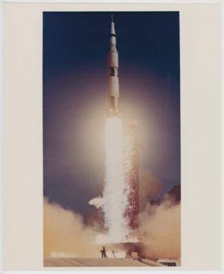 NASA (Apollo 6) - The Beauty of Space - Iconic Photographs of Early NASA Missions