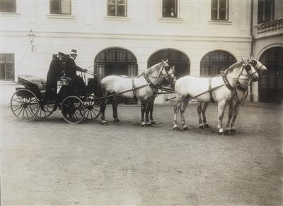 Kaiser Franz Joseph I. von Österreich - 2 Fotos und 1 Dinnerkarte vom 27. Jänner 1900, - Kaiserhaus und Historika