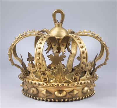 Large hanging crown, - Imperial Court Memorabilia and Historical Objects