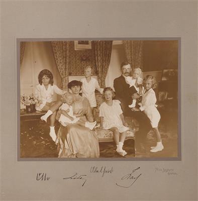 Emperor Karl I. with family, - Rekvizity z císařského dvora