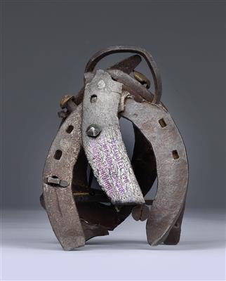 Empress Elisabeth of Austria - paperweight made from a horseshoe, - Rekvizity z císařského dvora