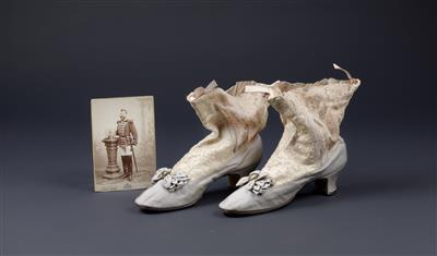Empress Elisabeth of Austria – pair of booties, - Rekvizity z císařského dvora