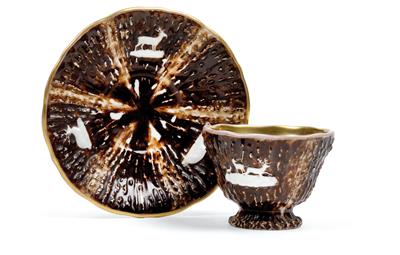 Imperial Austrian Court – a cup with a saucer from the antler service of the imperial hunting lodges, - Rekvizity z císařského dvora