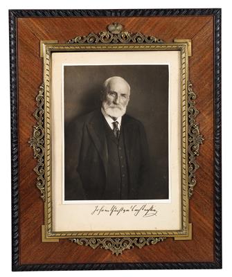 Fürst Johann II. von und zu Liechtenstein (1840-1929) - Geschenkphoto mit eigenhändiger Unterschrift, - Kaiserhaus und Historika