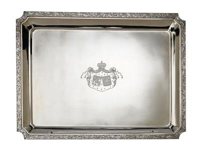 Duke Carl Theodor in Bavaria and Maria Josepha of Portugal - German tray from a dinner service, - Casa Imperiale e oggetti d'epoca