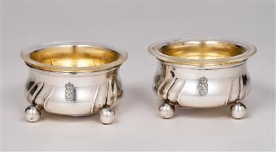 Princely and Comital House of Salm - a pair of spice bowls from a table service, - Rekvizity z císařského dvora