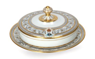 Empress Elisabeth of Austria - a covered tray from the Achilleion service, - Rekvizity z císařského dvora