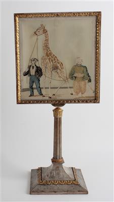 Biedermeier Lichtschirm mit Darstellung der Ankunft der ersten Giraffe in Wien, - Folk art and sculptures