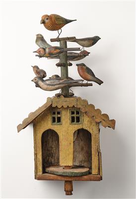 Drehbarer Aufsatz einer Vortragestange mit Vogelhaus und Vögel, - Works of Art