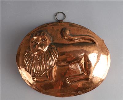 Aspikorm mit einem Löwen, - Antiquariato