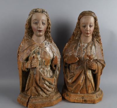 Zwei spätgotische Büsten weiblicher Heiligen, - Arte popolare e religiosa, sculture e maioliche