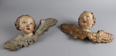 Paar Engelsköpfe mit graubräunlichen Flügeln, Anfang des 19. Jhs., - Starožitnosti