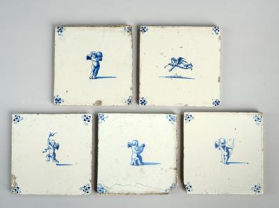 5 Delfter Fliesen mit Amoretten, 17,/18. Jh., - Antiques, folk art, sculptures & faience