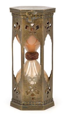 A 17th or 18th century Hourglass - Strumenti scientifici e globi d'epoca