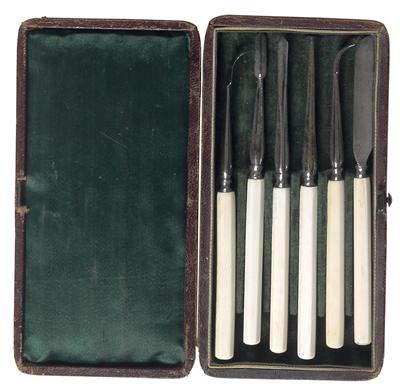 Zahnreinigungsset um 1850 - Historische wissenschaftliche Instrumente, Modelle und Globen
