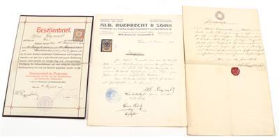 A collection of Certificates of Albert Rueprecht - Historické vědecké přístroje a globusy